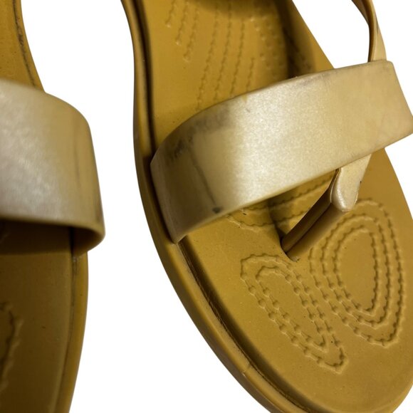 Crocs Tulum Toe Post Sandals Sz 7 Beige Buckle Iconic Comfort Thong Slides Women - Picture 8 of 11